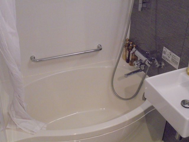 �����L�̃o�X�^�u�ł������_���K�[�f���p���X