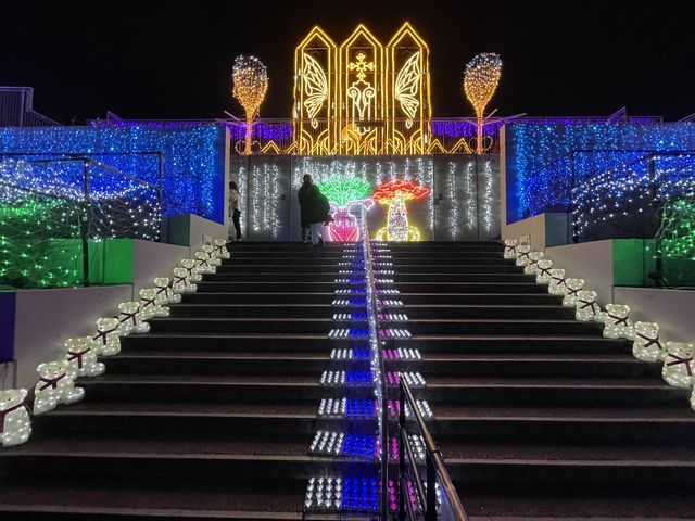 ����ւ̊K�i�B�݂�Ȃ����Ŏʐ^���B���Ă܂����B_�A�N���X�����C���~�l�[�V����