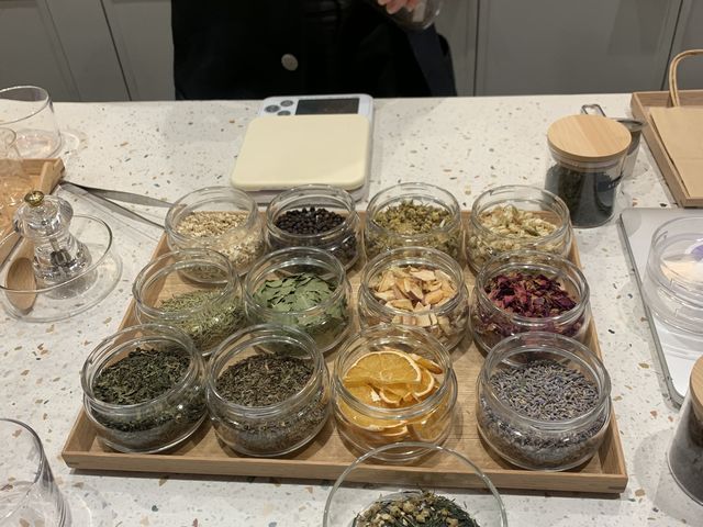 낢날ĔY݂܂_aardvark tea Astand