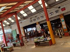 ����������̐X�̃K���X�قւ̓��e�ʐ^1