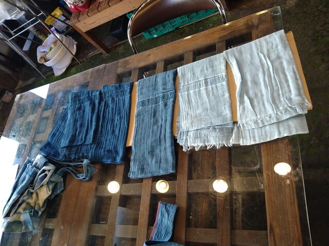 �����̐F�̔Z�W���_�����ߑ��ؐ��̌��H�[�@�ǉ�