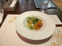 zeEBOC^[iViv~AlJ XgBistroW̎ʐ^1