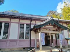 �̂�䂫����̑����w�Z ��֐}���قւ̓��e�ʐ^1