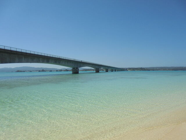 �^���ȊC�ɕ����ב勴_�ÉF���r�[�`