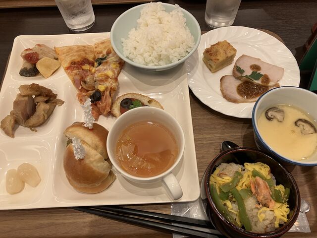 �C�^���A���Ȃ̂ɘa�H�����������u�b�t�F_�ە�ό��z�e��