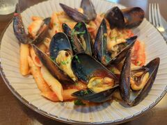 Gs̃IXeA  tFj[`F OSTERIA La feniceւ̓eʐ^1