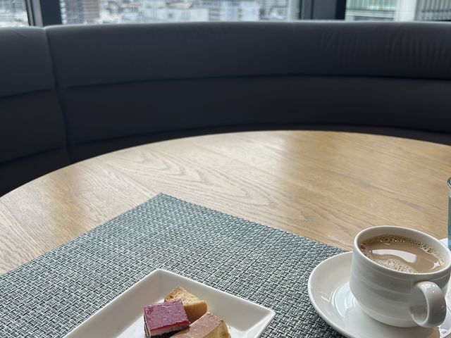 �v�����E�x���[�P�[�L�E���X�N�B�f�U�[�g�͑��ɂ��������񂠂�܂��B�z�b�g�R�[�q�[�ƃ~���N�ŃJ�t�F�I����_���G�N�Z���z�e�����}