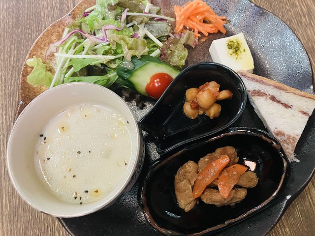 �O�ؐ���_���X�炬�̐X �� �v�e�B�g�D �|���g