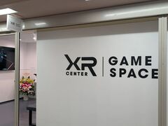 }LV[XR Center Game Spaceւ̓eʐ^1