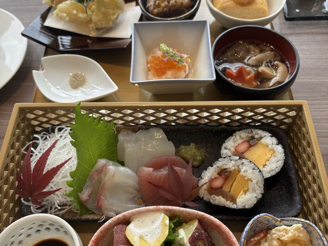 �F��Ȃ�������������Ƃ���_�v���~�A�z�e��-CABIN PRESIDENT-���