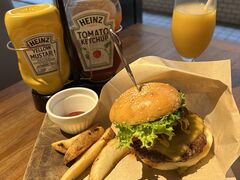 Nikanbashi Burger Bar�̎ʐ^1