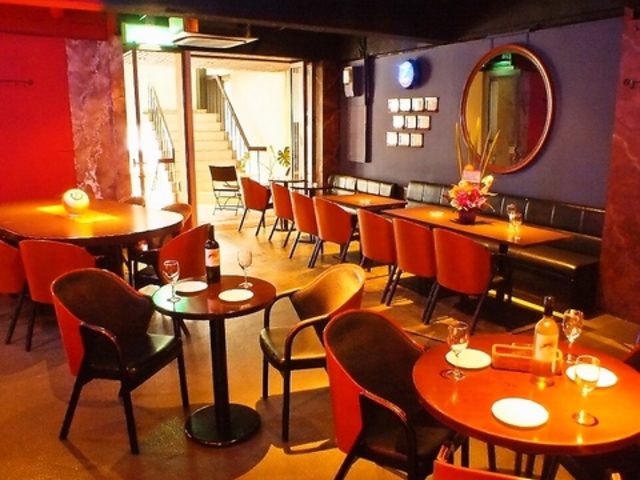 DINING BAR BBC �ԍ�̎ʐ^1