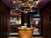 �A�E�g�o�b�N�X�e�[�L�n�E�X �i��`��X�̎ʐ^1