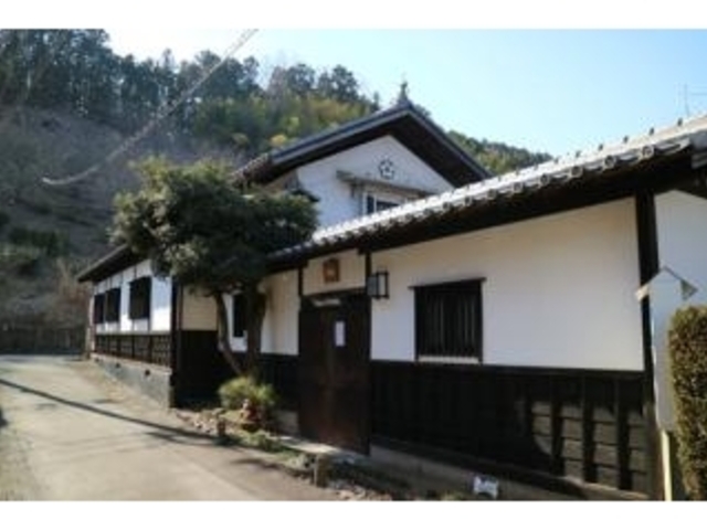 �~�����̔�����