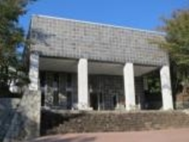 ���c���j�E�����ƋL�O��