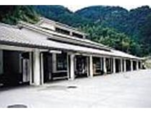 �����͏h�꒬���C���[�W�B�����ɔ��X������_���̉w�@�F�Ãm�J��