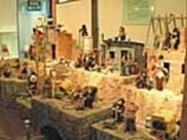 ���y�ɍ��킹�Ă��낢��ȓ����B������_�R���΃e�f�B�x�A���[���h�~���[�W�A��