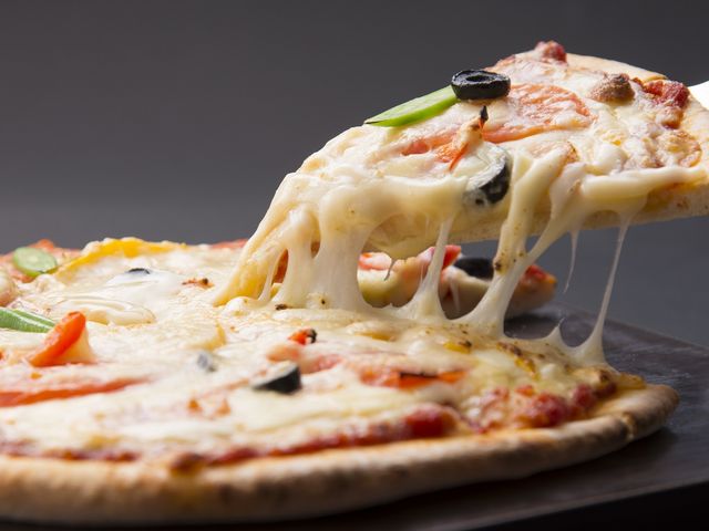 �C���^�[�i�V���i���K�[�f���z�e�����c