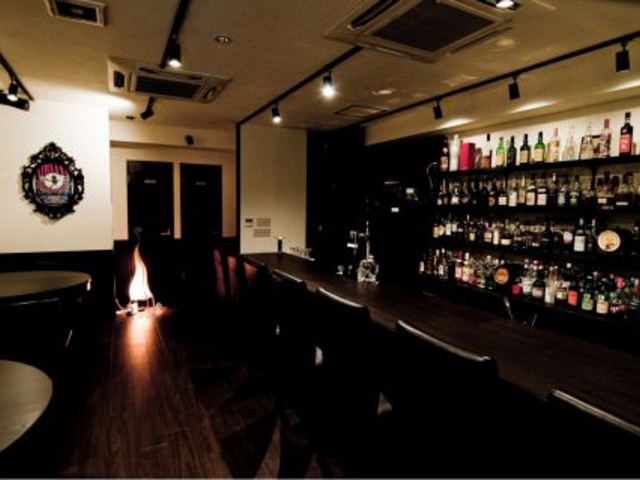 mN[ Monochrome ˂̎ʐ^1