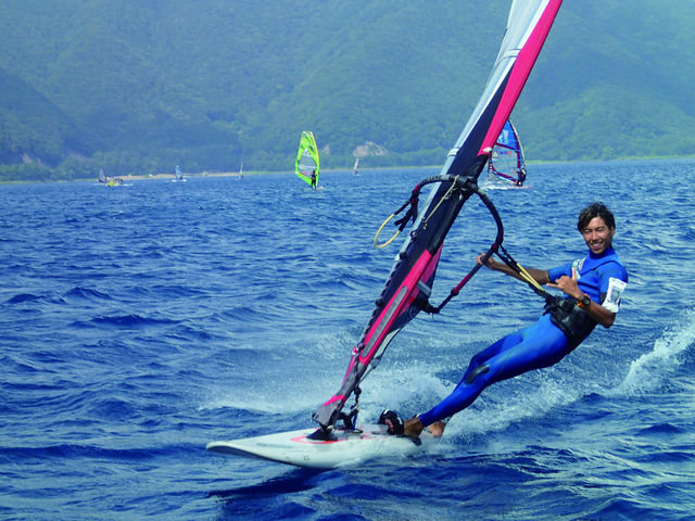 �Z�u���V�[�Y�@�E�C���h�T�[�t�B���@�X�^���h�A�b�v�p�h���{�[�h�@�X�N�[��