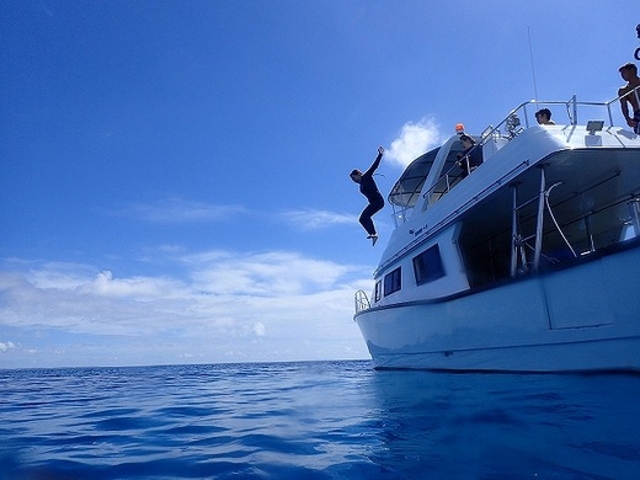 Marine�@Service�@FAMILLE