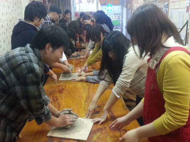 ���|�̌����w�X�ɂāB�̌��͔S�y����邱�Ƃ���n�߂܂��B�c��30�l�܂Ŏ�t���B_���|���K���X���L�����h���t�����[�����������i���É��w�O�{�X�j