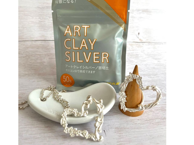 �����炪�ޗ�
����S�y�A�[�g�N���C�V���o�[�ł�
���x99.9%�̏��x�ł�_�킭�킭�V���o�[�A�N�Z�T���[