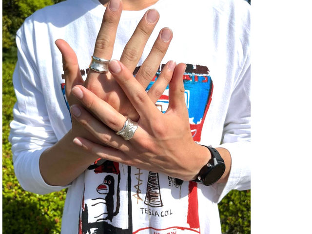 �̌��҂����i�A�{�����[�������O�ł�_�킭�킭�V���o�[�A�N�Z�T���[