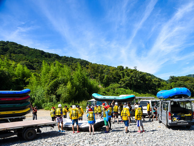 �A���X�n�E�X&�t�����Y�̓J���t���ȃ{�[�g�������̈�ł��B_�A���X�n�E�X���t�����Y