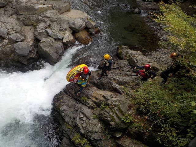 �t�W���}�A�h�x���`���[�N���u