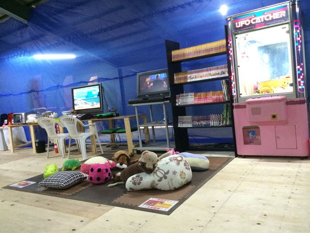 �T�o�C�o���@�t�B�[���h�@FOXTROT