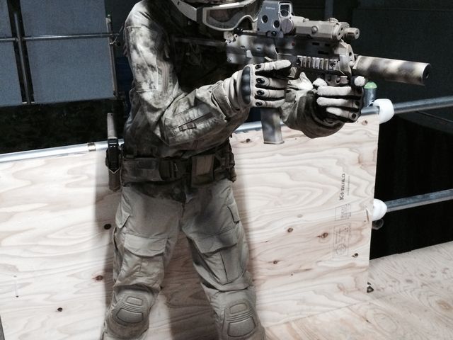 �T�o�C�o���@�t�B�[���h�@FOXTROT