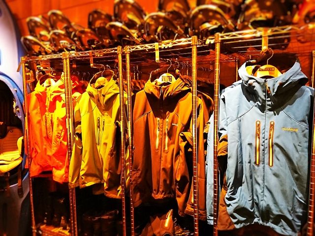 �㎿�ȃt�B�[���h�E�F�A�͊F�l�̑̌��������K�ɂ��܂�_���������å���֒�J�k�[&�X�m�[�V���[�̌� �i�`�������r�Y �A�N�e�B�r�e�B�X�e�[�V����