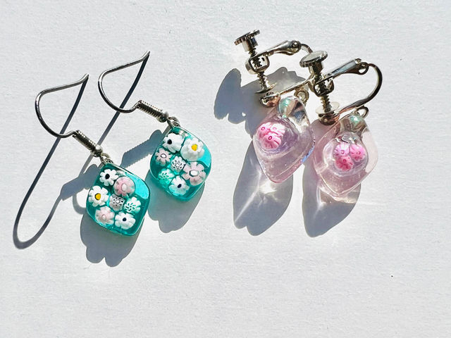 �K���X�A�[�g�̌��H�[�������{�w�O�H�[