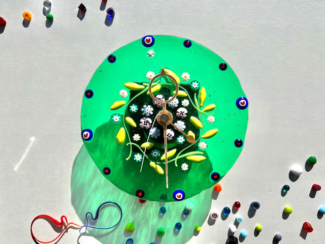 �K���X�A�[�g�̌��H�[�������{�w�O�H�[