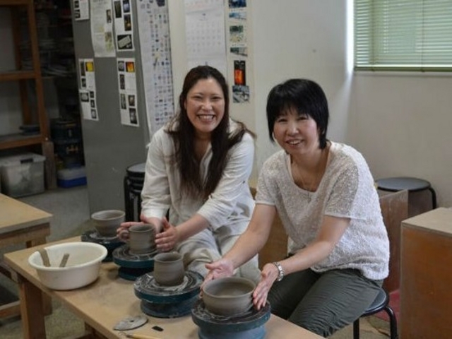 ���m�����É��s�ɂ���L�炭�ł́A������������ԂŁA�[���̂������|��i�Â��肪�ł��܂��B_���L�炭