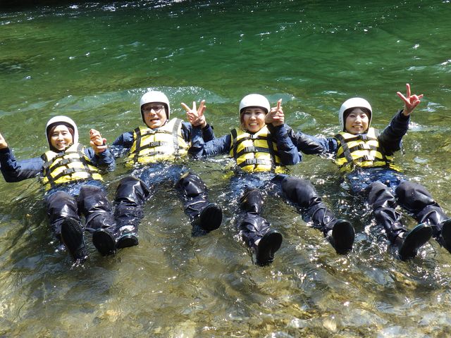 �y�V�[�\���v�`�색�t�e�B���O�z�h���C�X�[�c�𒅂Đ�փ_�C�u�I��̗���ɐg��C���ĕ�����ł݂悤�B_�K�C�h���C���A�E�g�h�A�N���u