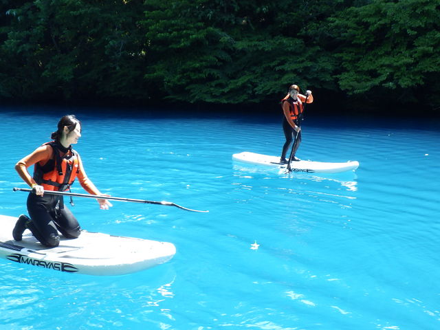 神秘的?この青さは他にはないブルー_グリーンディスカバリー 四万