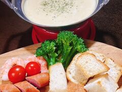 �_�C�j���O�o�[ �z���C�g�o�W�� Dining Bar White Basil�̎ʐ^1