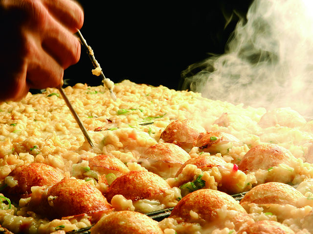 人気＆有名たこ焼店の食べ比べが出来ます♪_大阪グルメウォーク