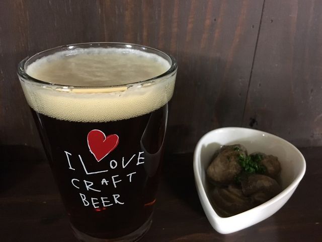 世界中の厳選樽生クラフトビールが飲める！_大阪グルメウォーク