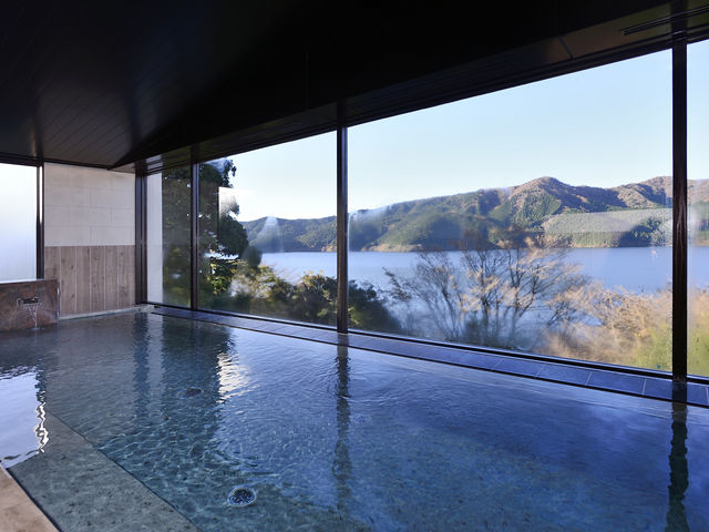 ��i���A�艷�� ���{�a