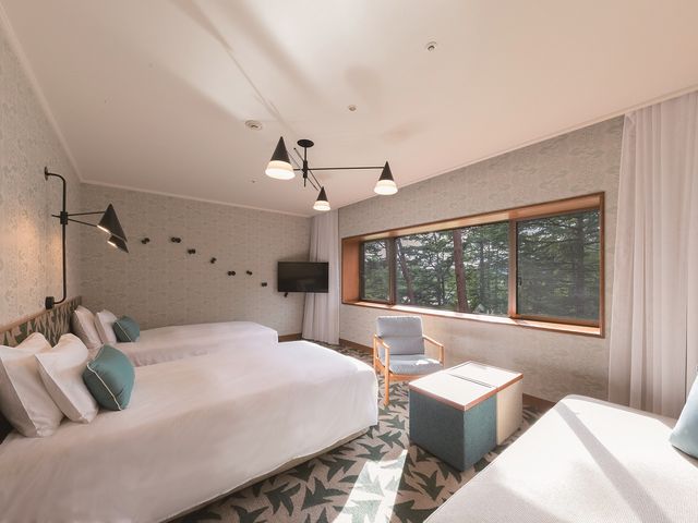 �y���v�����X�z�e��