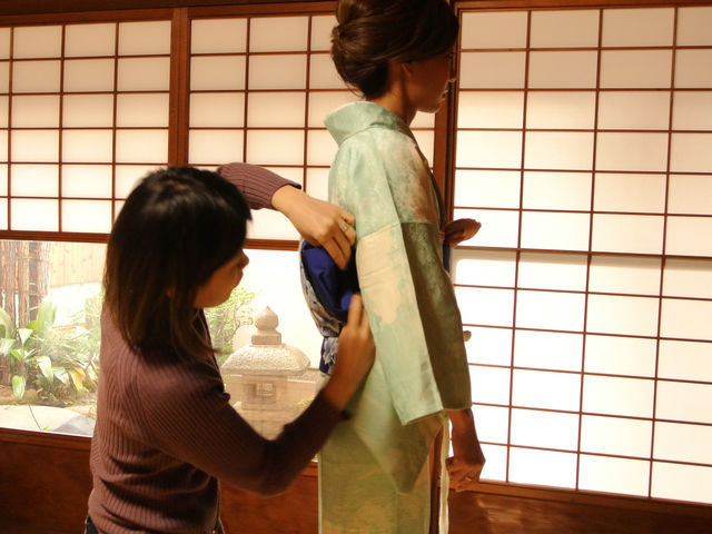 �����ĂȂ��̋C���������߂Ĉ�l��l�̂��q�l�Ɗy������b�������Ȃ��璚�J�ɒ��t�������Ē����܂��B_UME�@SAKURA�@���s���������^������