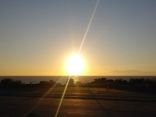 �H�[���猩����[���͊i�ʂł�_RYUKYU GLASS WORKS �C��