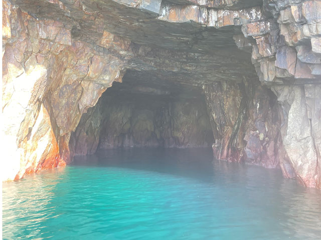 �W�F�b�g�X�L�[�Ō������C�I���A�B���R�����o�������z�I�ȋ�ԂŁA�j���Ȃ���ʐ^�B�e���y���߂܂��B_Marine Sports G-3