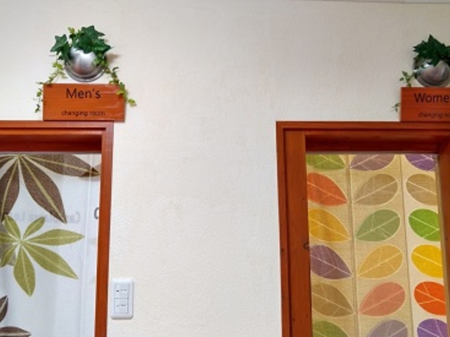 �X�ߎ������i�������t�����b�J�[����j_�J�k�[���܂�ƃx�[�X