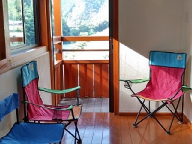 ��t�͉����i�G�A�R���t���j�ƁA���O�e���X�i���ƌi�F���C���������j��2����_�J�k�[���܂�ƃx�[�X