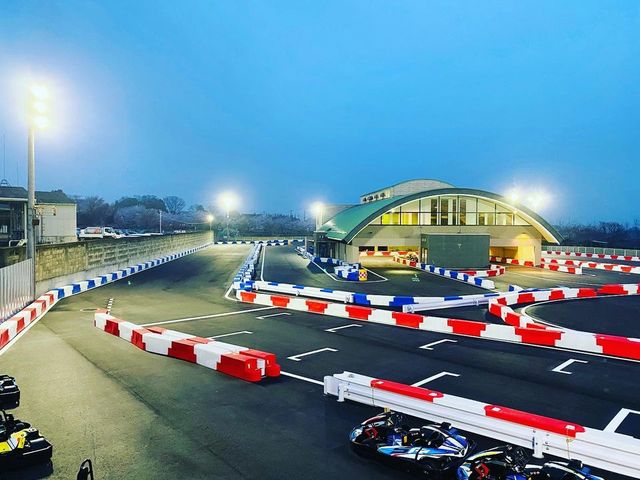 �i�C�^�[���c�ƁI���d���A��ɂ����X�J�b�Ƃ��ċC���]����_Amazing Kart ISK�O���X