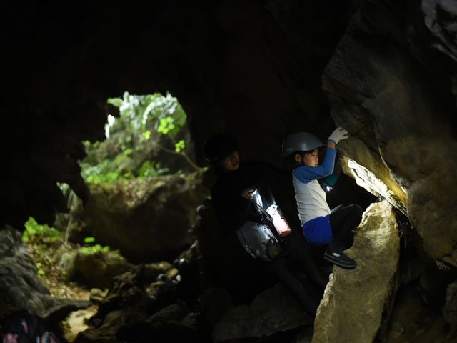 ���C�g�A�w�����b�g�𒅂���C���𐷂�グ�Ă����W�����O���ցI_summer����܁[